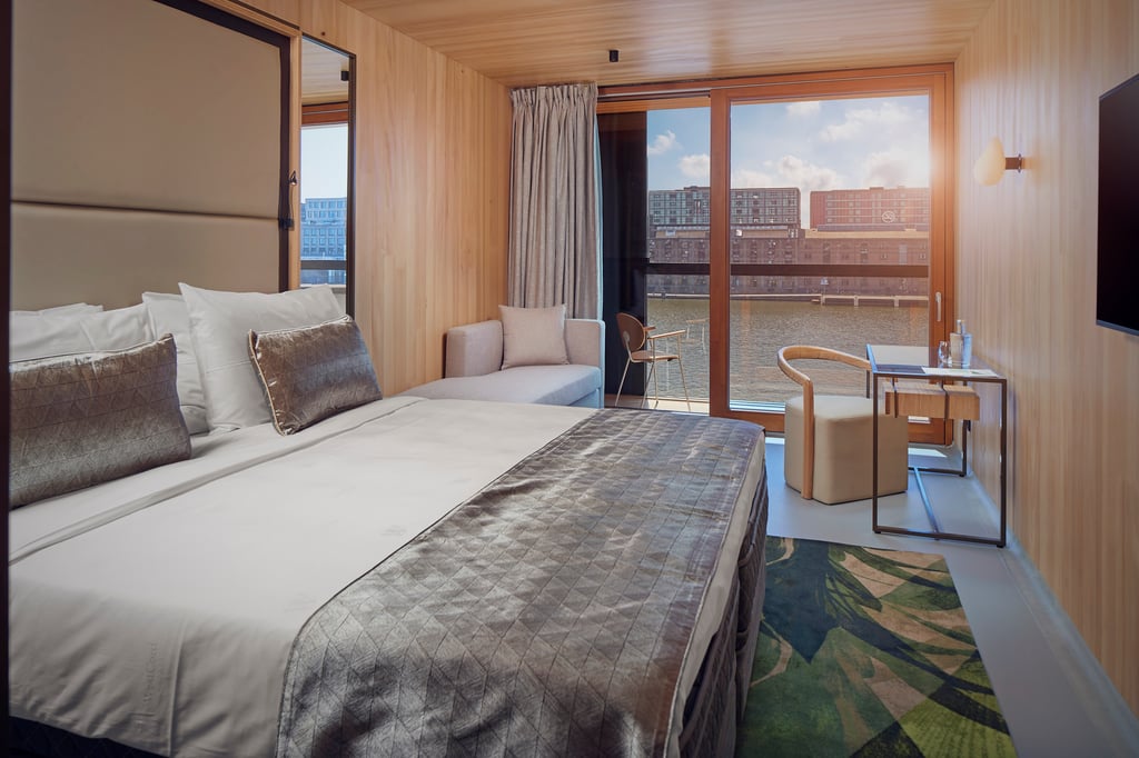 Hotel Jakarta Amsterdam - Superior Waterfront met douche & balkon