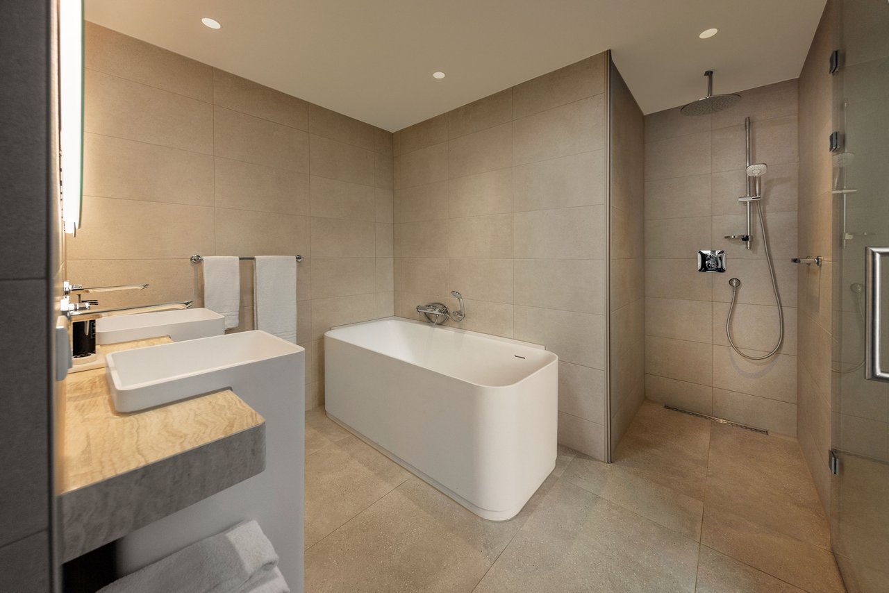 RM602-Bathroom-I.jpg