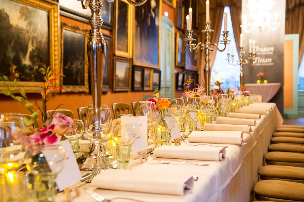 Prince William V Gallery - Sit down dinner up to 30 people