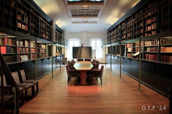 bibliotheek vergader.jpg