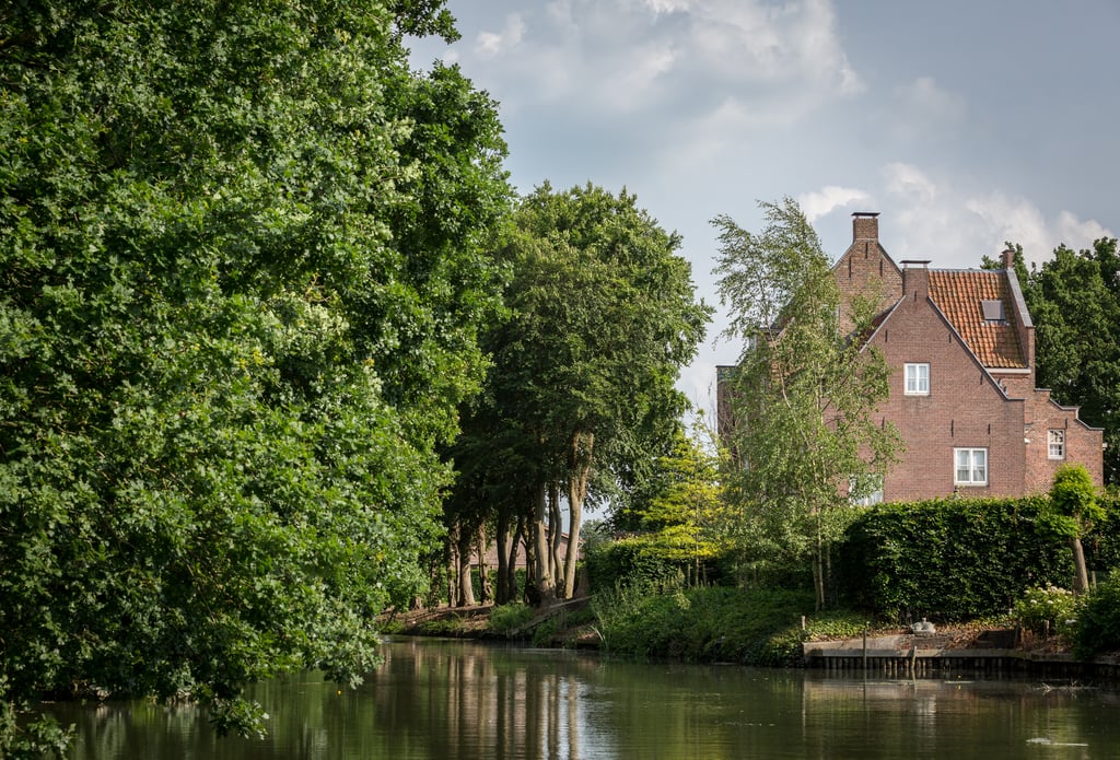 Aanzicht vanaf Kromme Rijn - Kasteel Cammingha