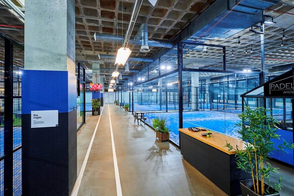 B. Amsterdam - padel - B.1