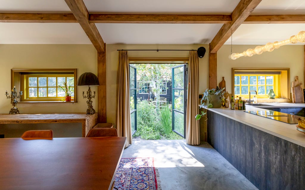 Uitzicht naar de tuin