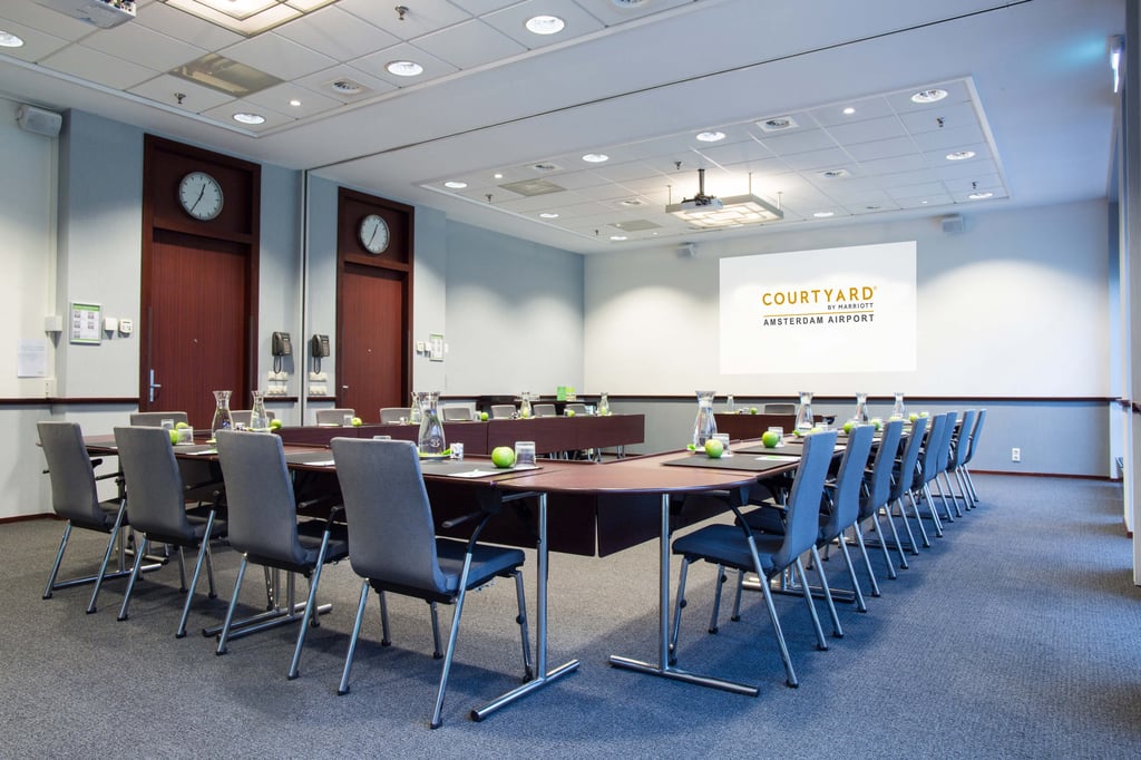 Meeting room 4 + 5 (1)