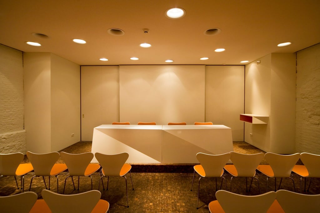Auditorium--Liselore-Kamping---1-