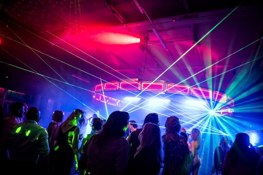 The-Pit---Light-Art-dancing