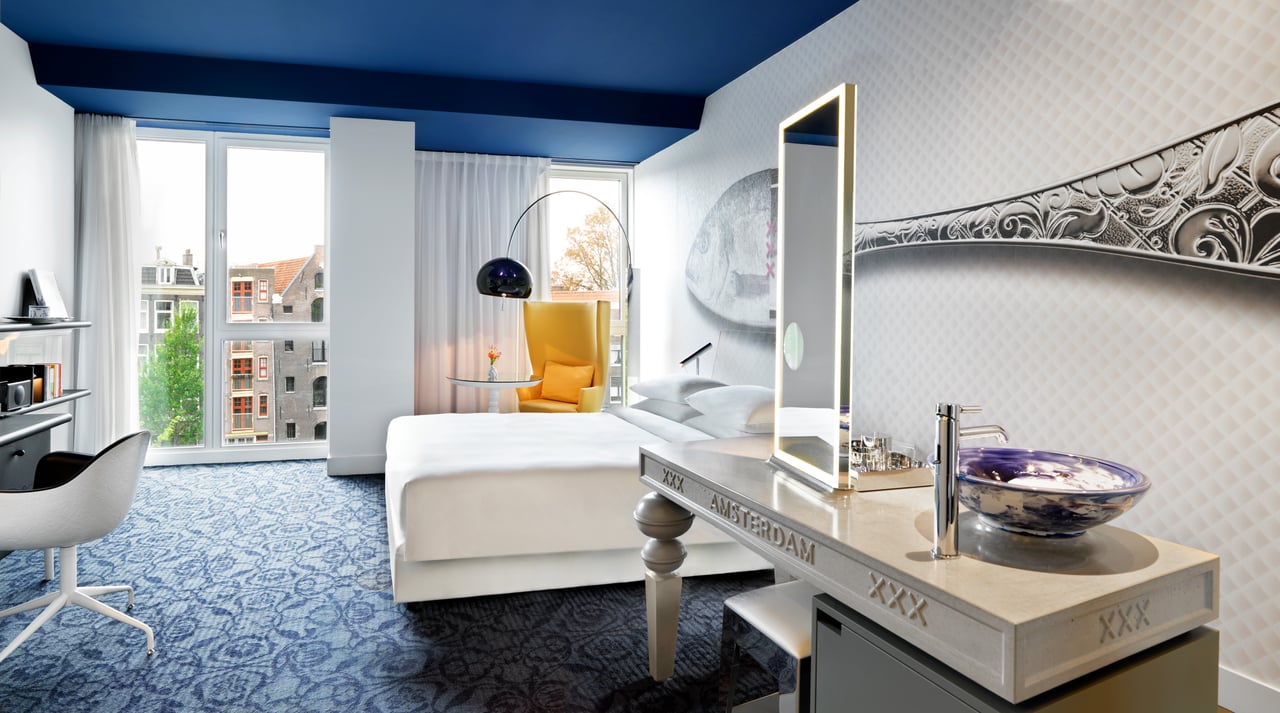 Andaz Amsterdam Prinsengracht - Canal view room 1.jpg