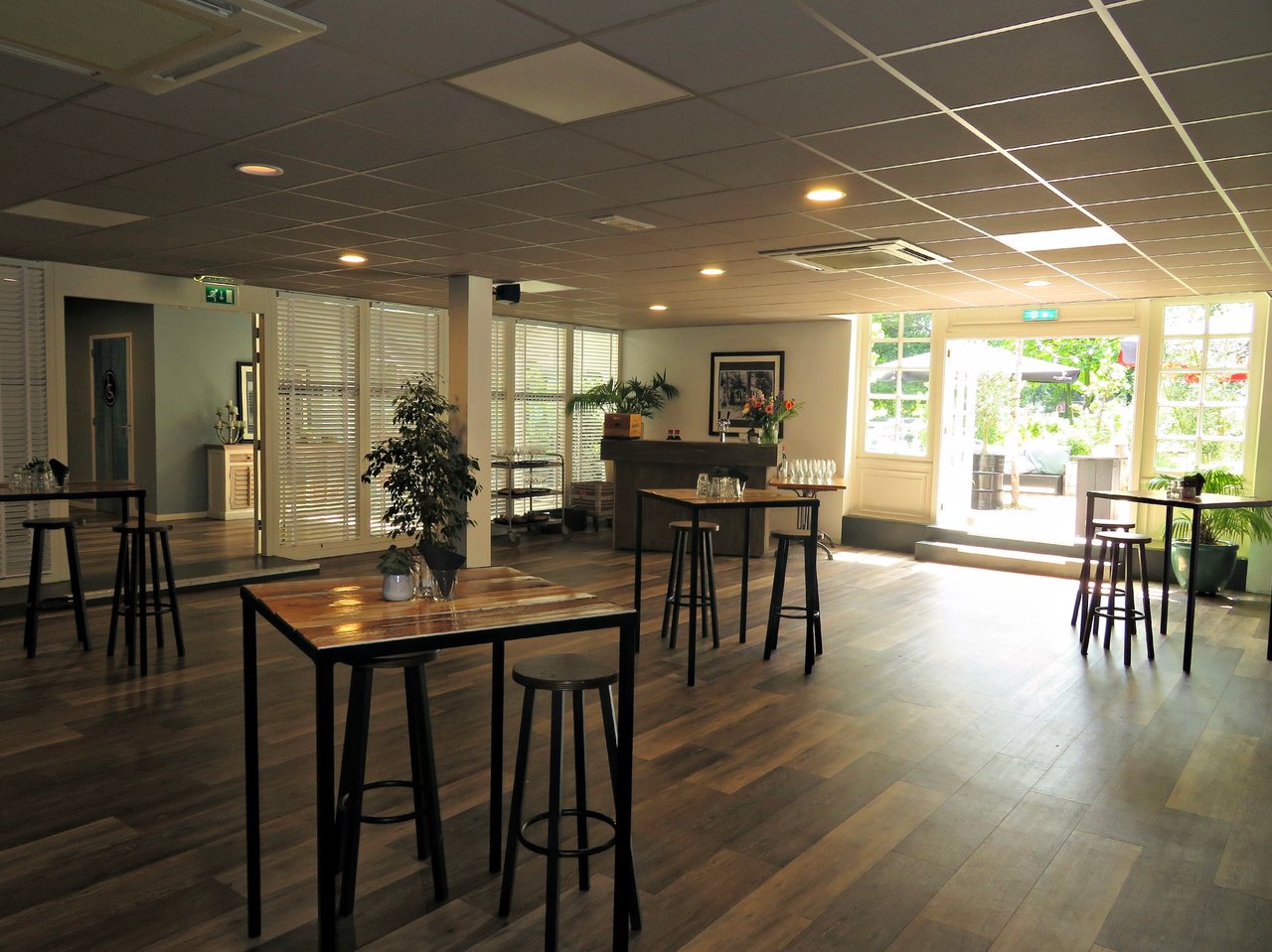 Amstelpark met privé terras.JPG