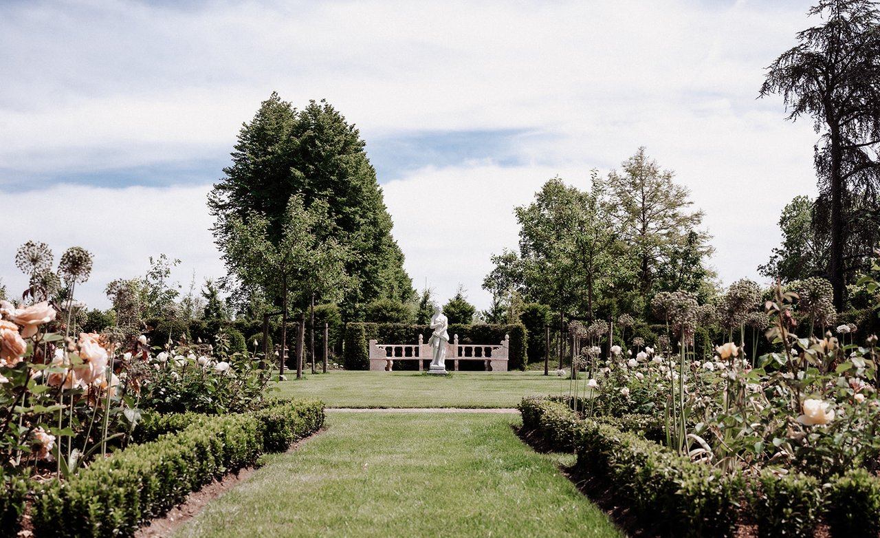 Uitzicht op de formele tuin