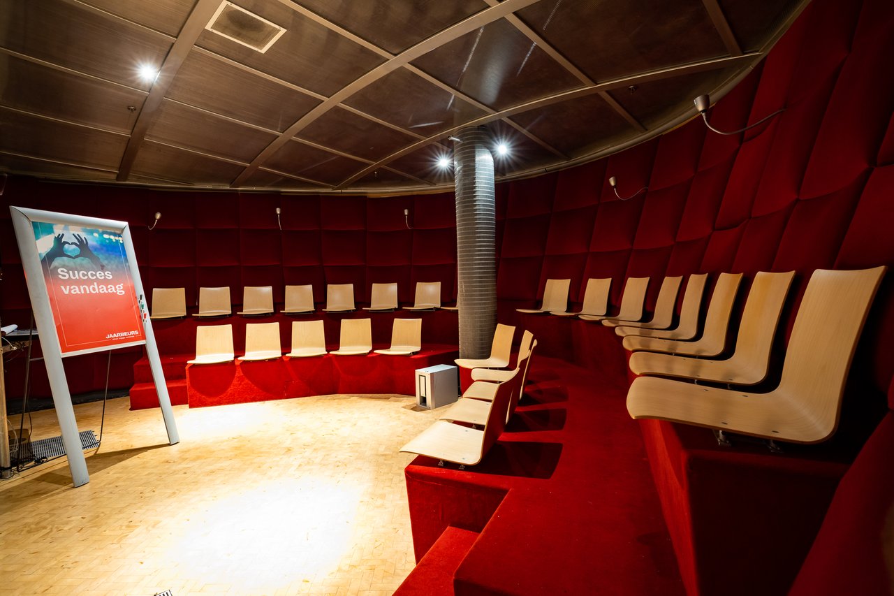 Media Plaza - Sky Theater (1).jpg