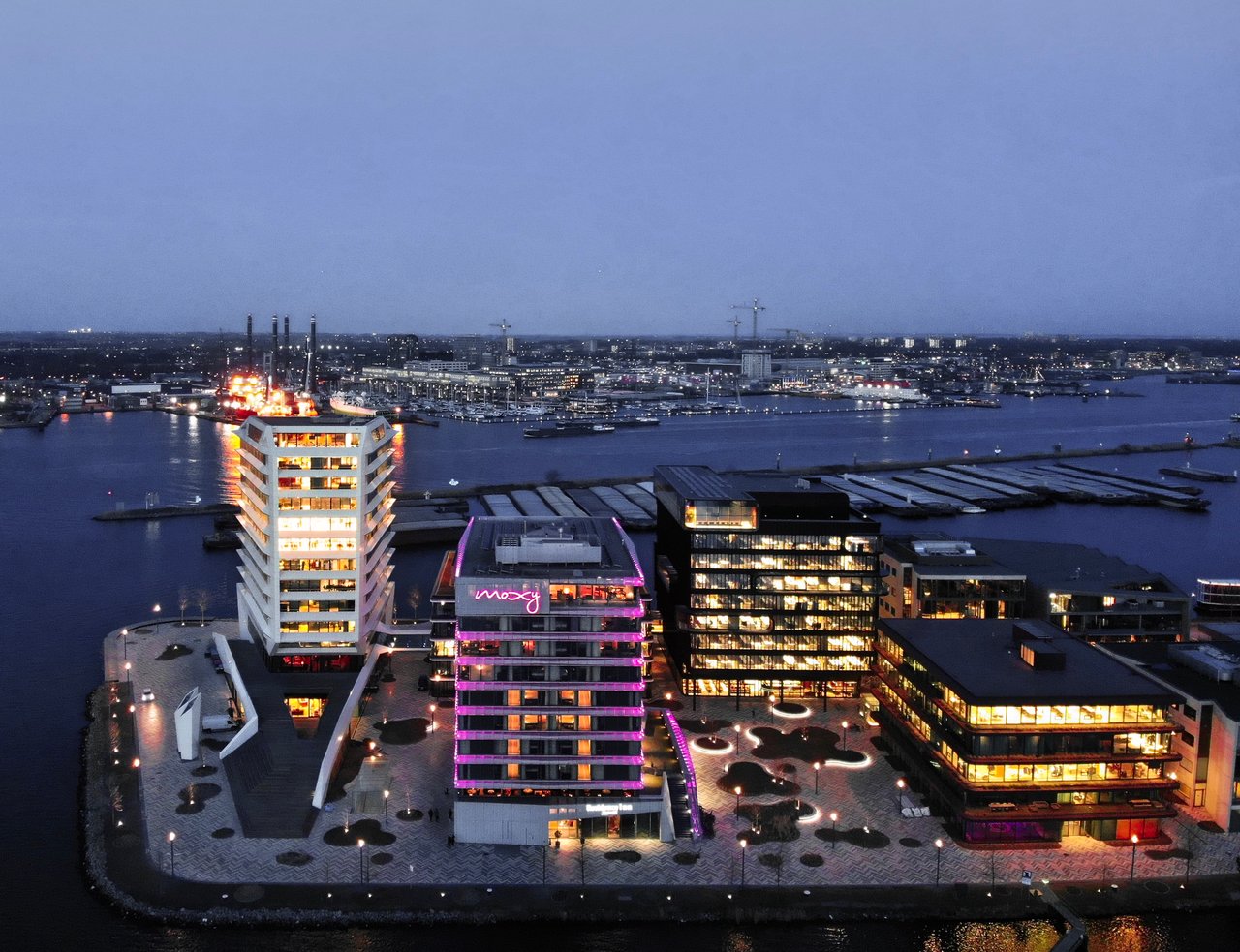 Moxy_Amsterdam_Houthavens.jpeg