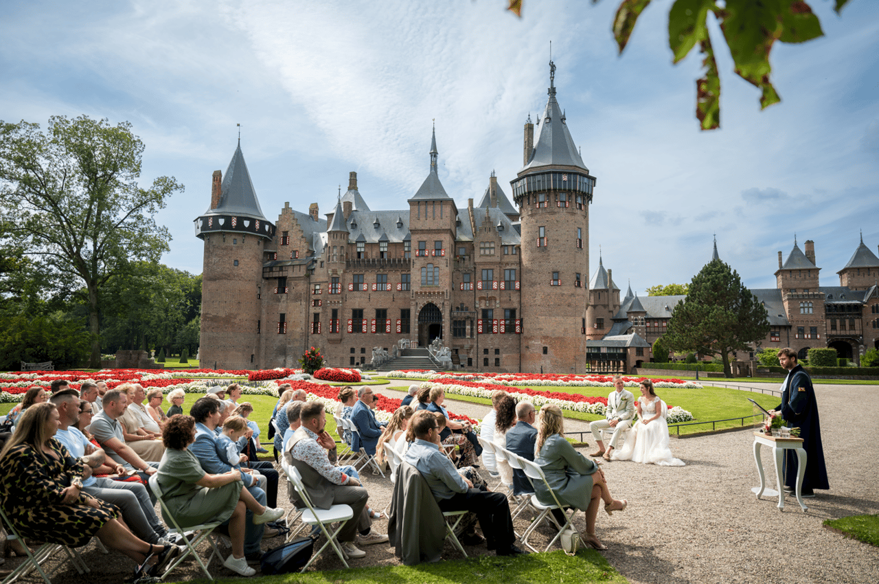 Jullie huwelijksceremonie bij het Grote Cour