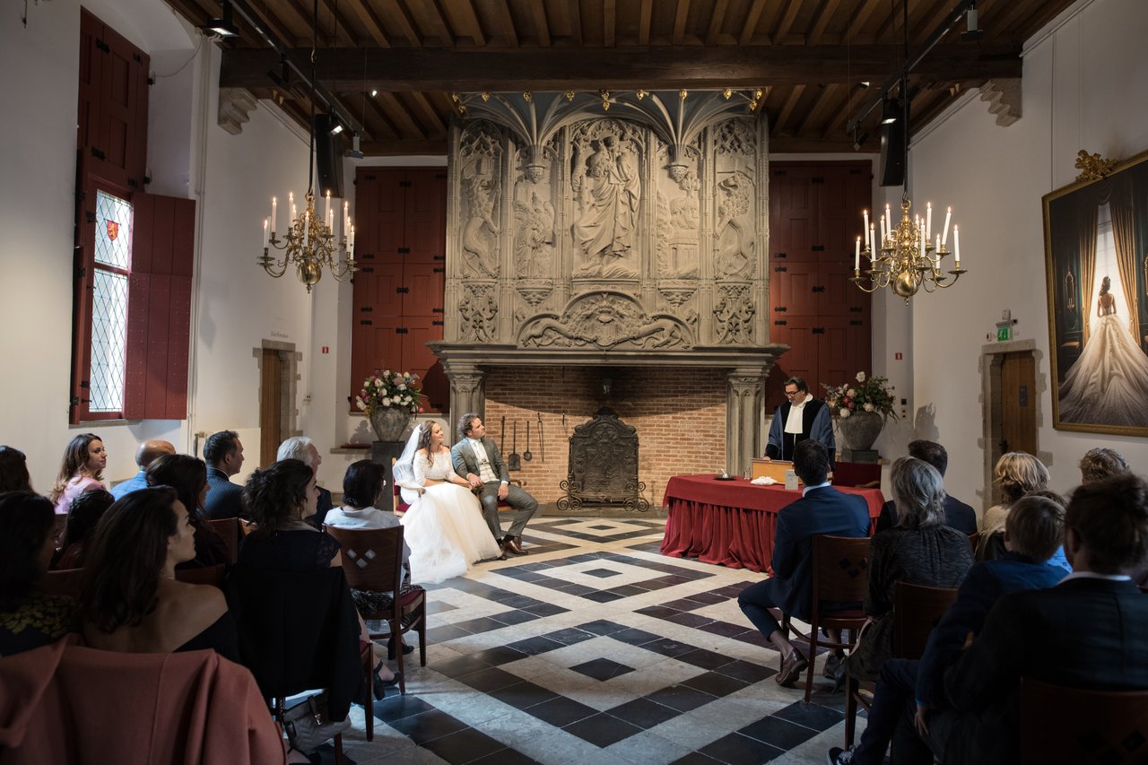 Vorstelijk trouwen in de hofzaal van het Markiezenhof