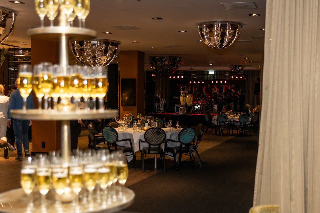 Dinnershow1.jpg