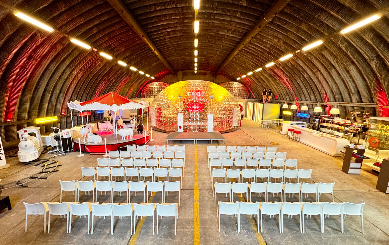 SHELTER610 - Interieur / plenaire opstelling