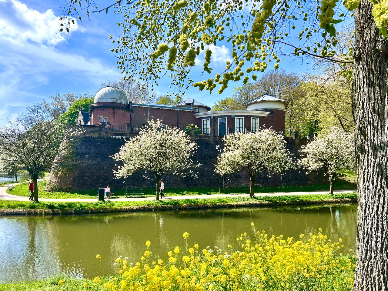 Sonnenborgh buitenkant water .jpg