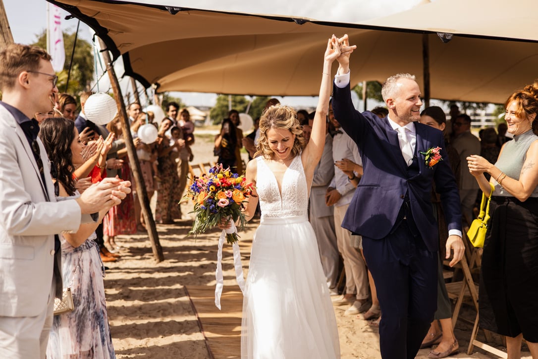 Trouwceremonie op het strand van FIKA!