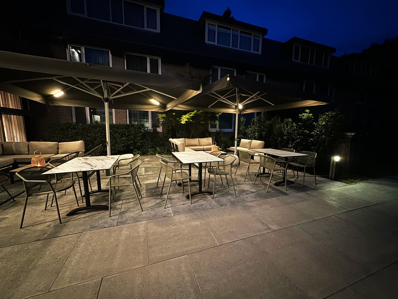 Terras aan de voorkant