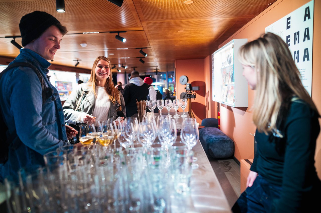 Studio A: borrel (1)