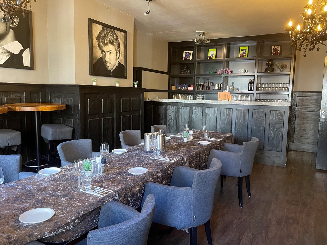 Opa's Kamer tafel.jpg