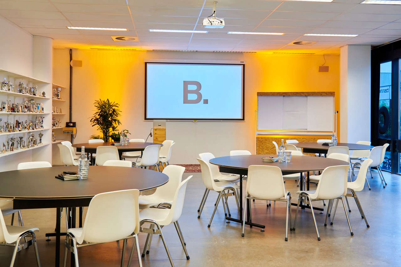 Creatieve setting -  B. Amsterdam - The Chris // B.1