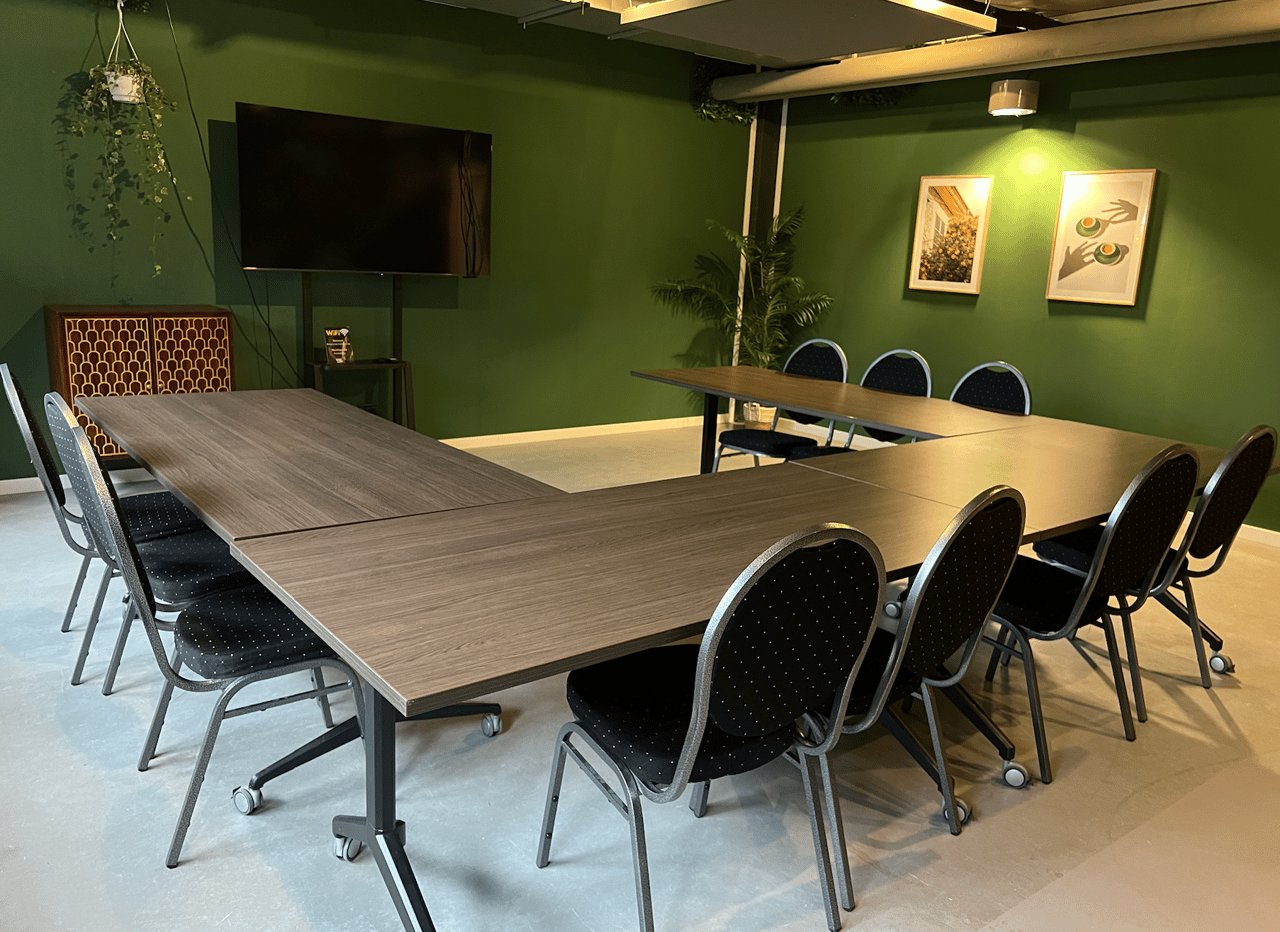Green Room U-vorm.png