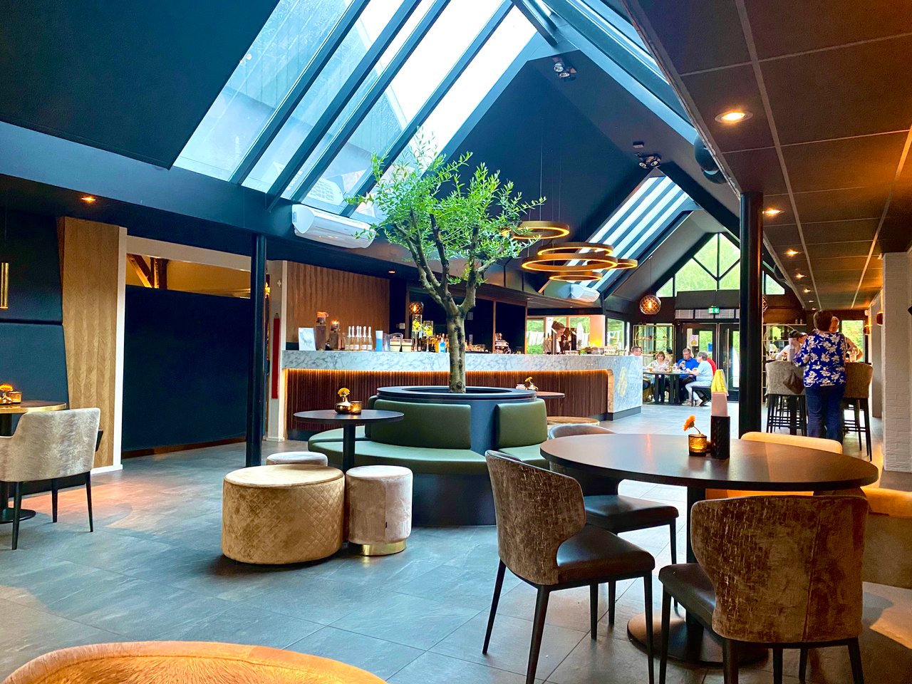 lounge ruimte bij restaurant Fox