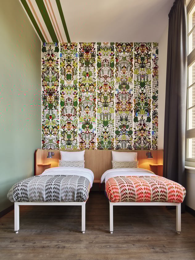 generator-amsterdam-hostel-private-room-superior-twin 