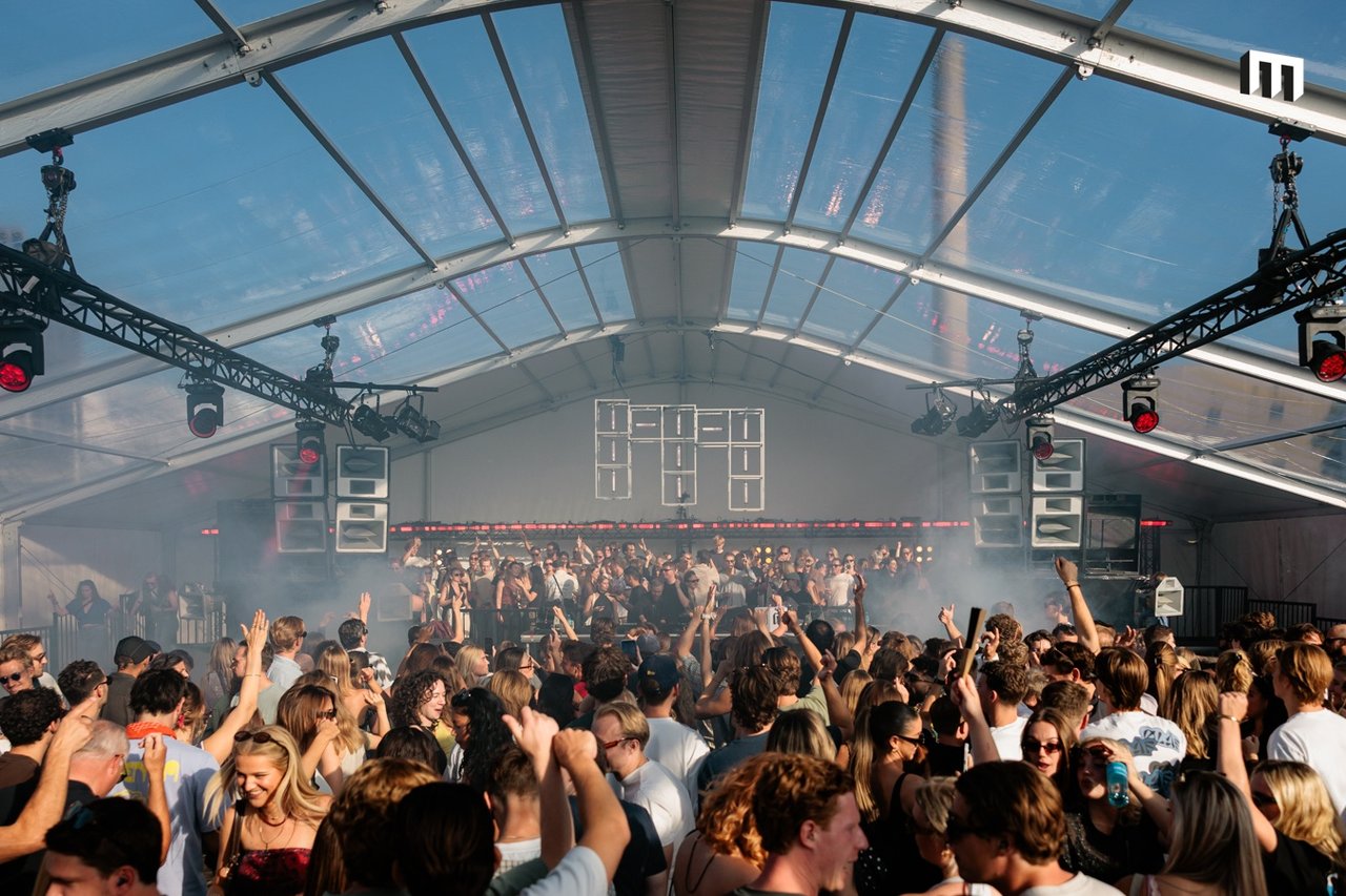 53_MODULARxTLM_webres+logo162410_SANDERVANDEVEN copy.jpg