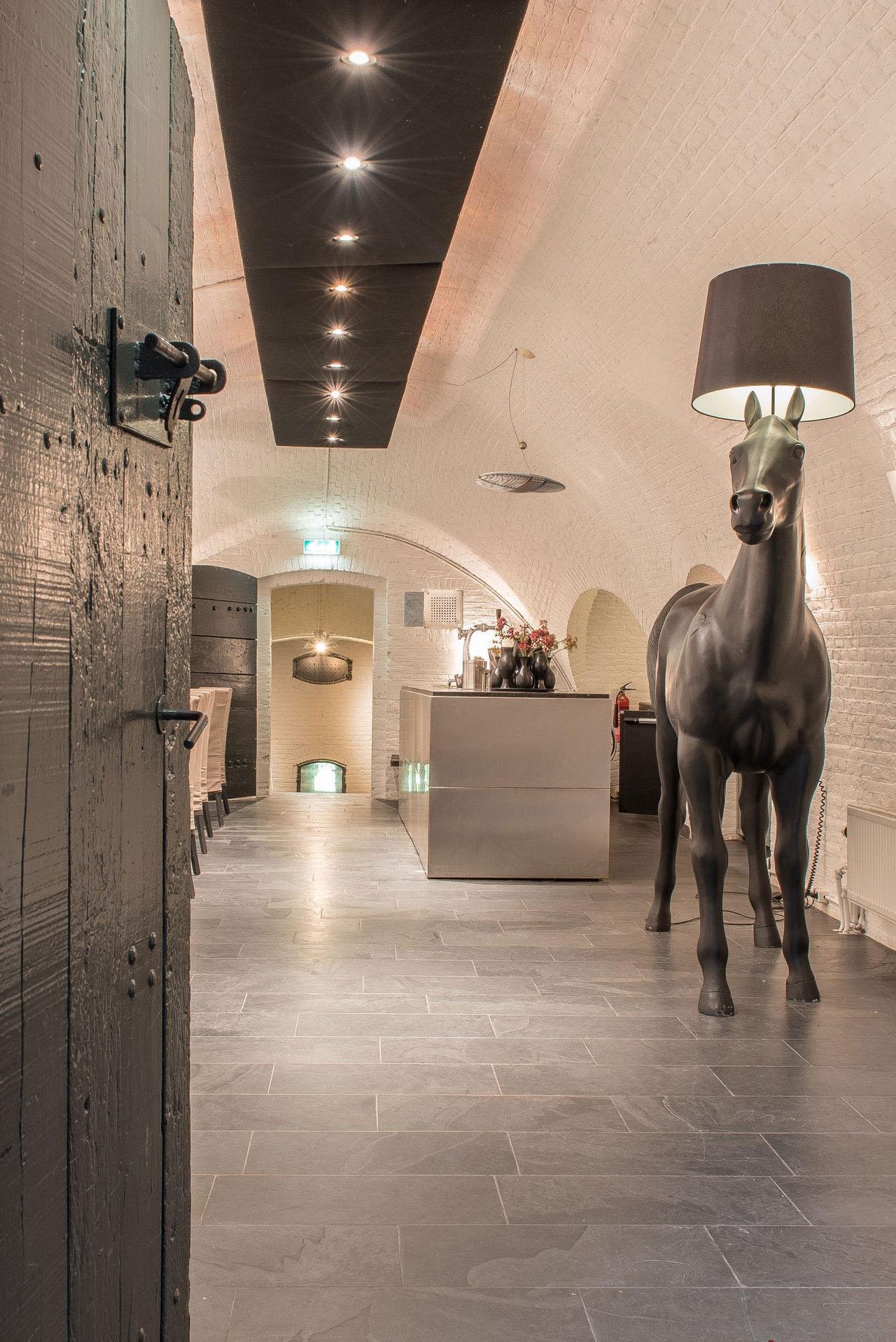 Binnenruimte van Fort Lent voor een diner, receptie of familie-evenement.Binnenruimte van Fort Lent