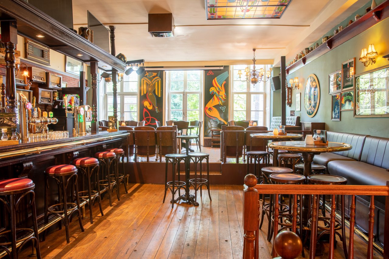 pub 4.jpg