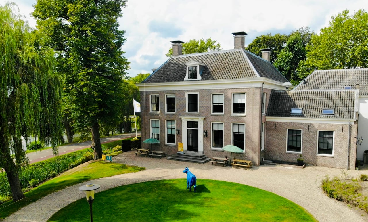 House of Brout (7)