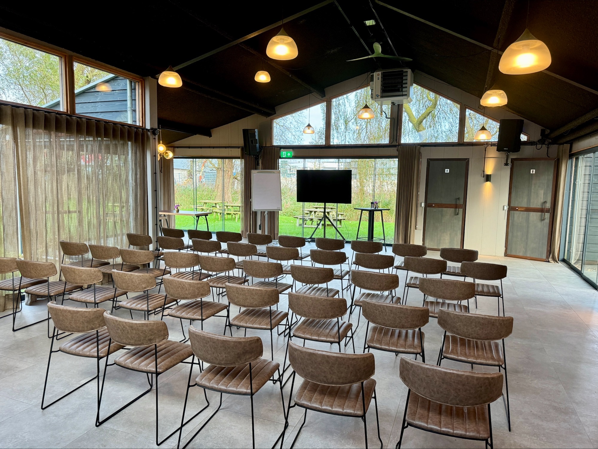 Theateropstelling tuinhuis