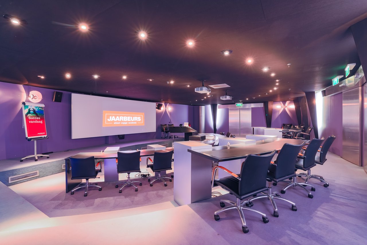 Media Plaza - Shuttle (1).jpg