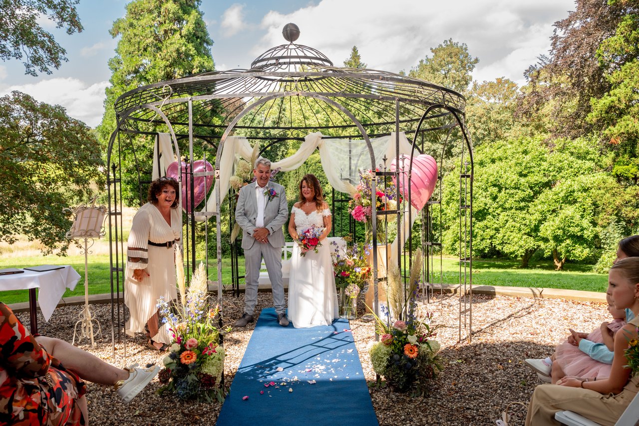 Buiten ceremonie Holthurnsche Hof