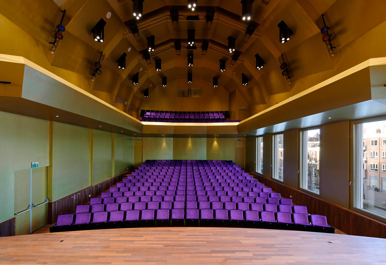 Stadsgehoorzaal - Aalmarktzaal leeg.jpg