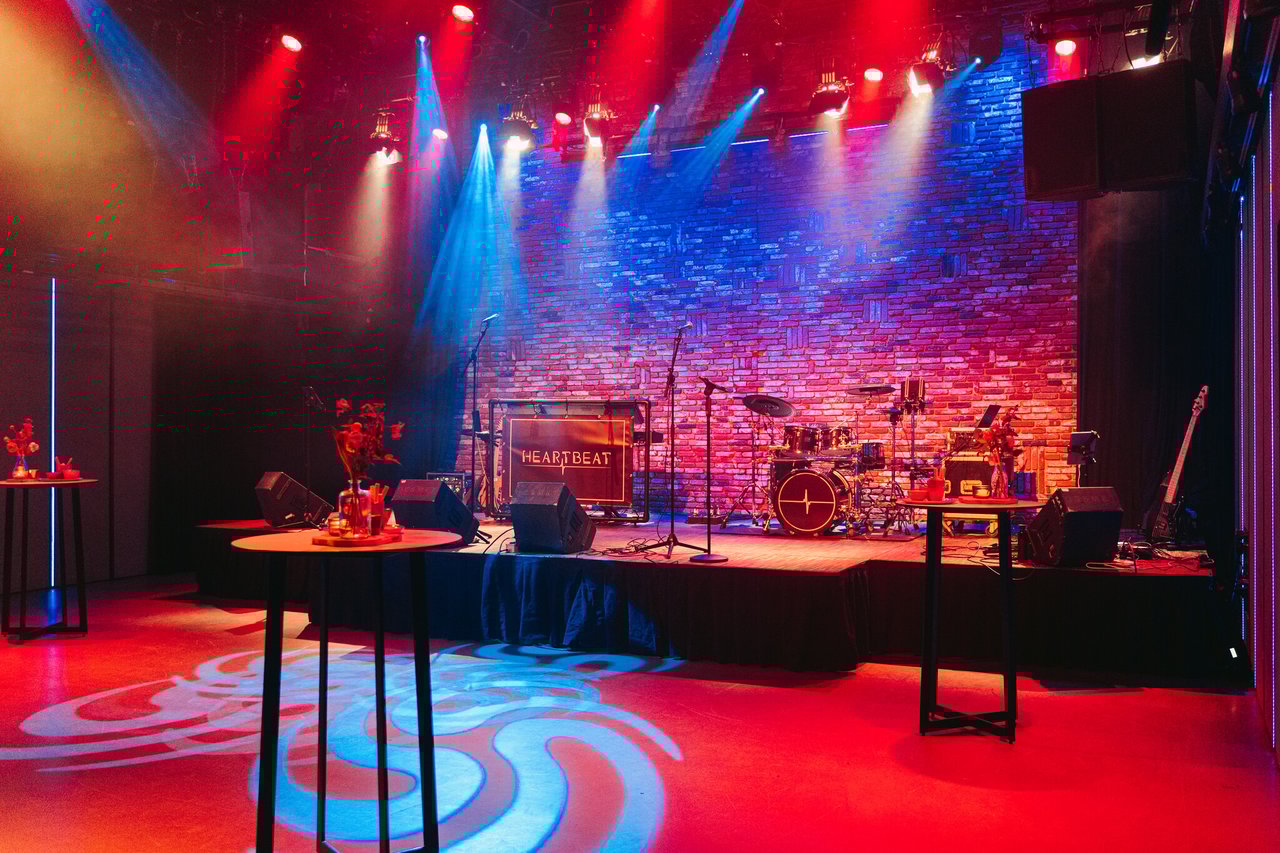 TV studio optreden band