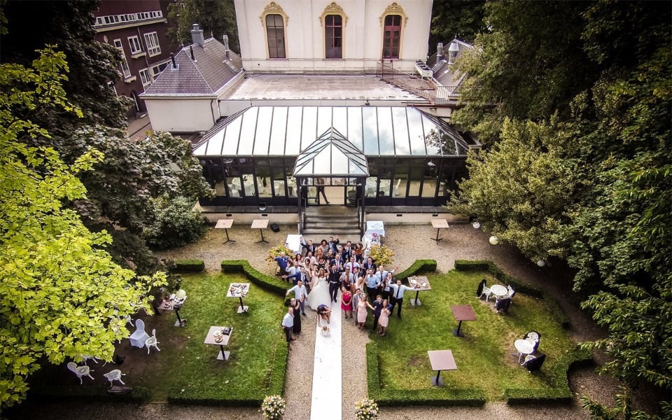 Trouwlocatie Villa 1855 in Tilburg bovenaanzicht tuin