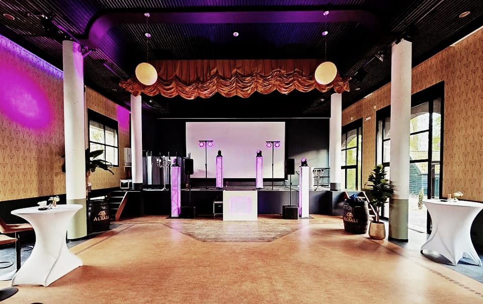 Ruime feestzaal landgoed Huis Brakel