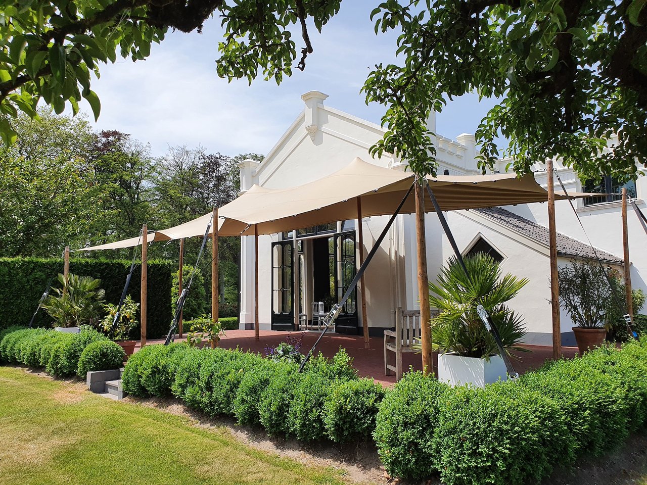 Terras Oranjerie Sandenburg.jpeg