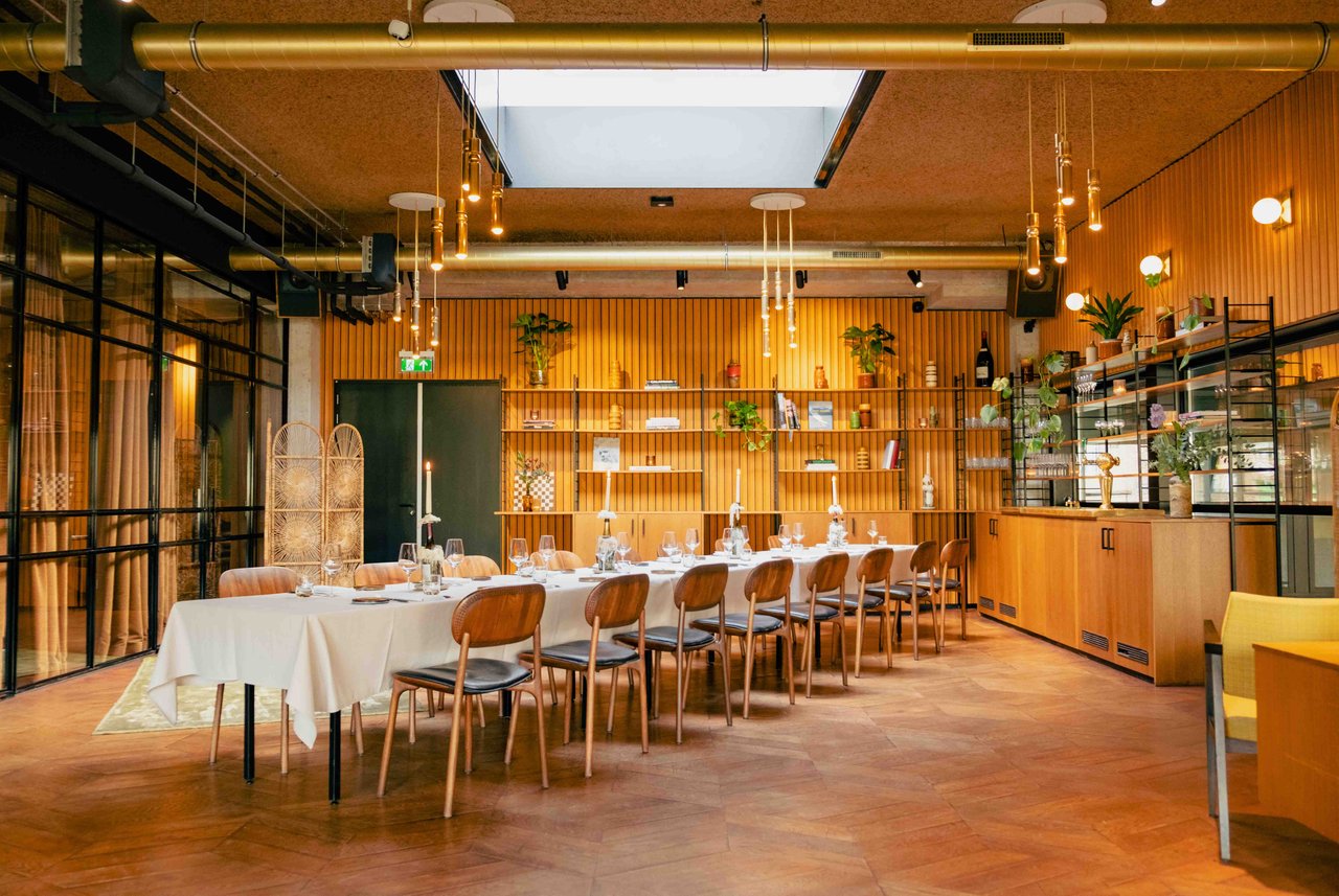 The Private diner (1)