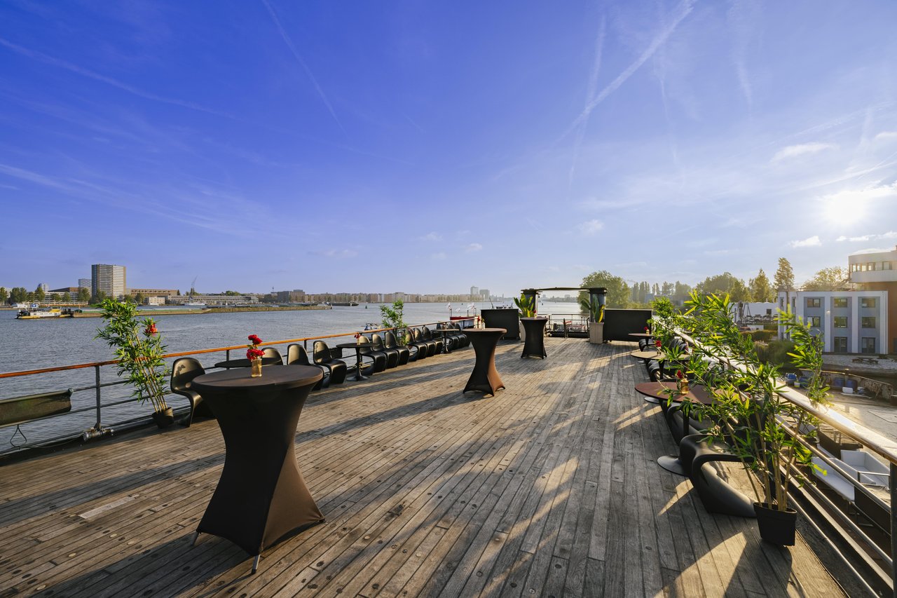 Supper Cruise Upperdeck (1).jpg