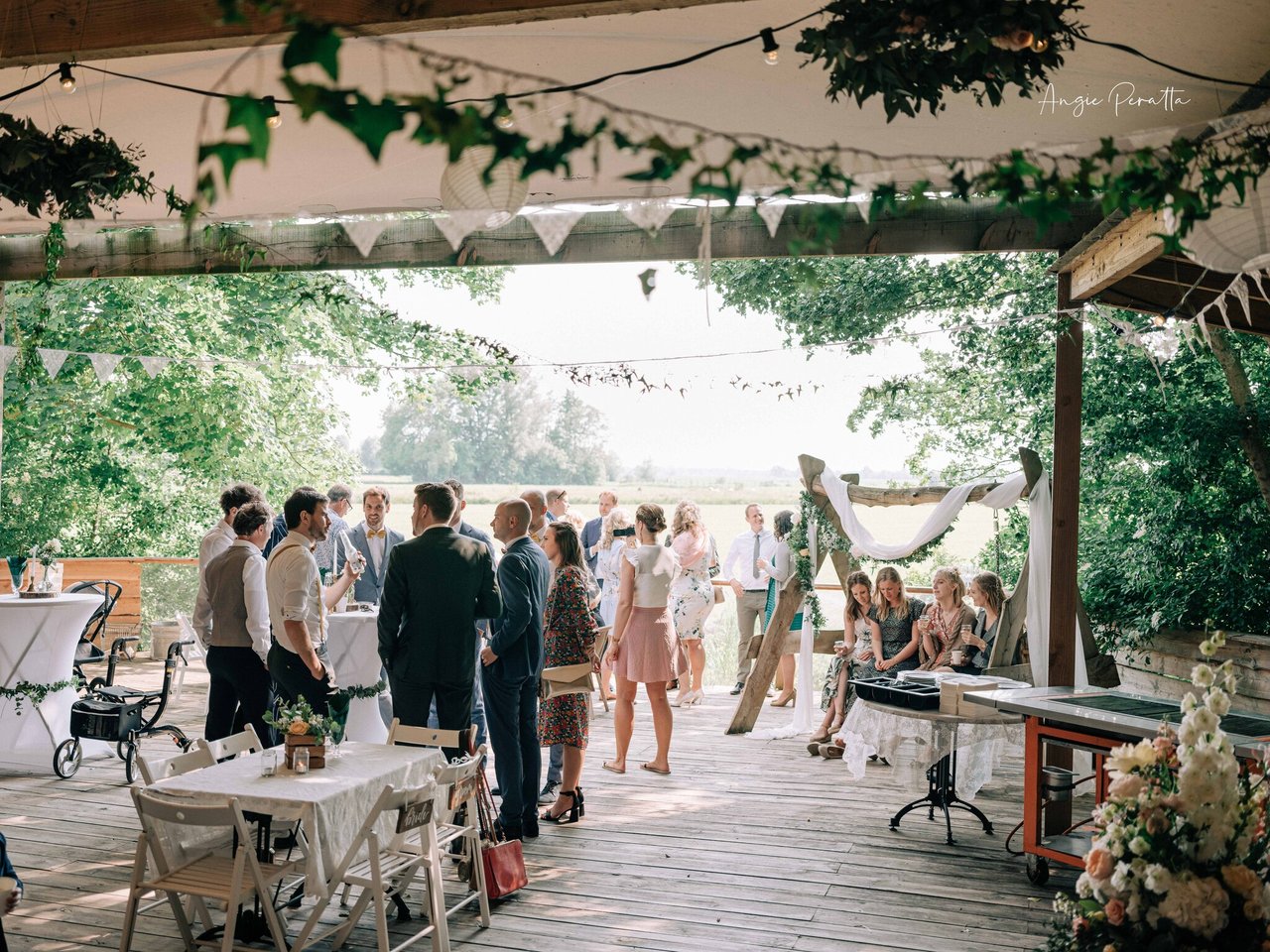 Borrel terras Hooiberg