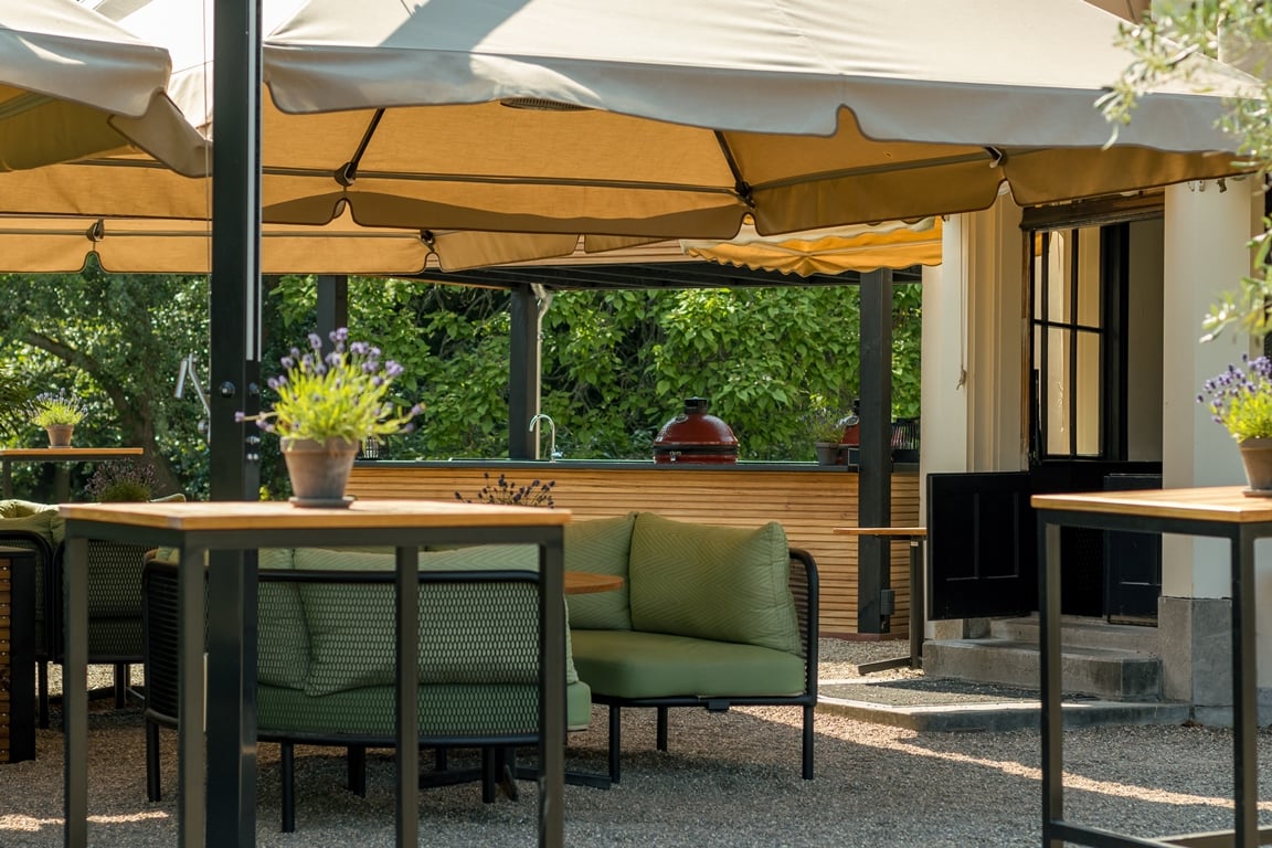 Te Werve terras en bbq buffet.jpg (1)