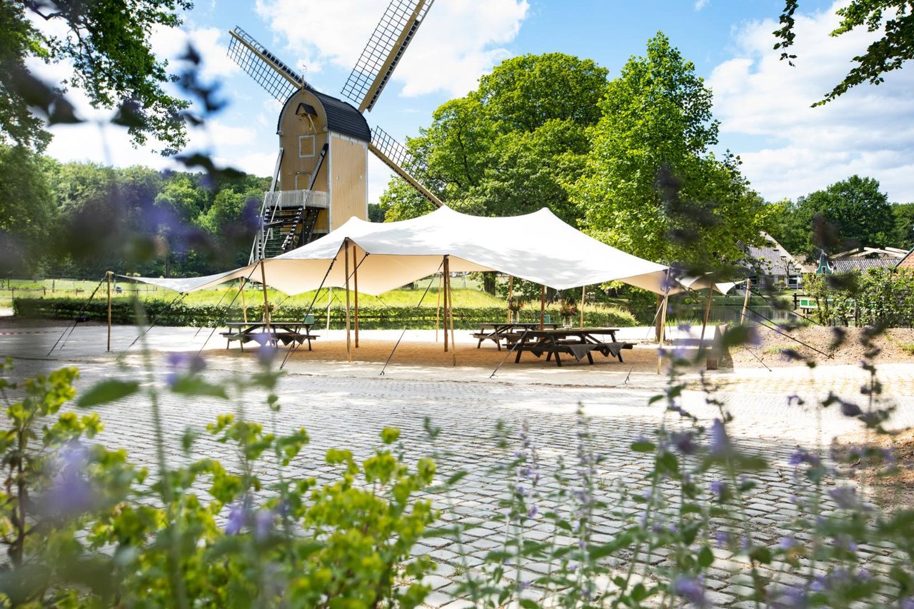 Picknickplein | Stretchtent