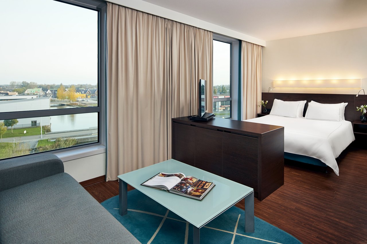 Executive Queen Room