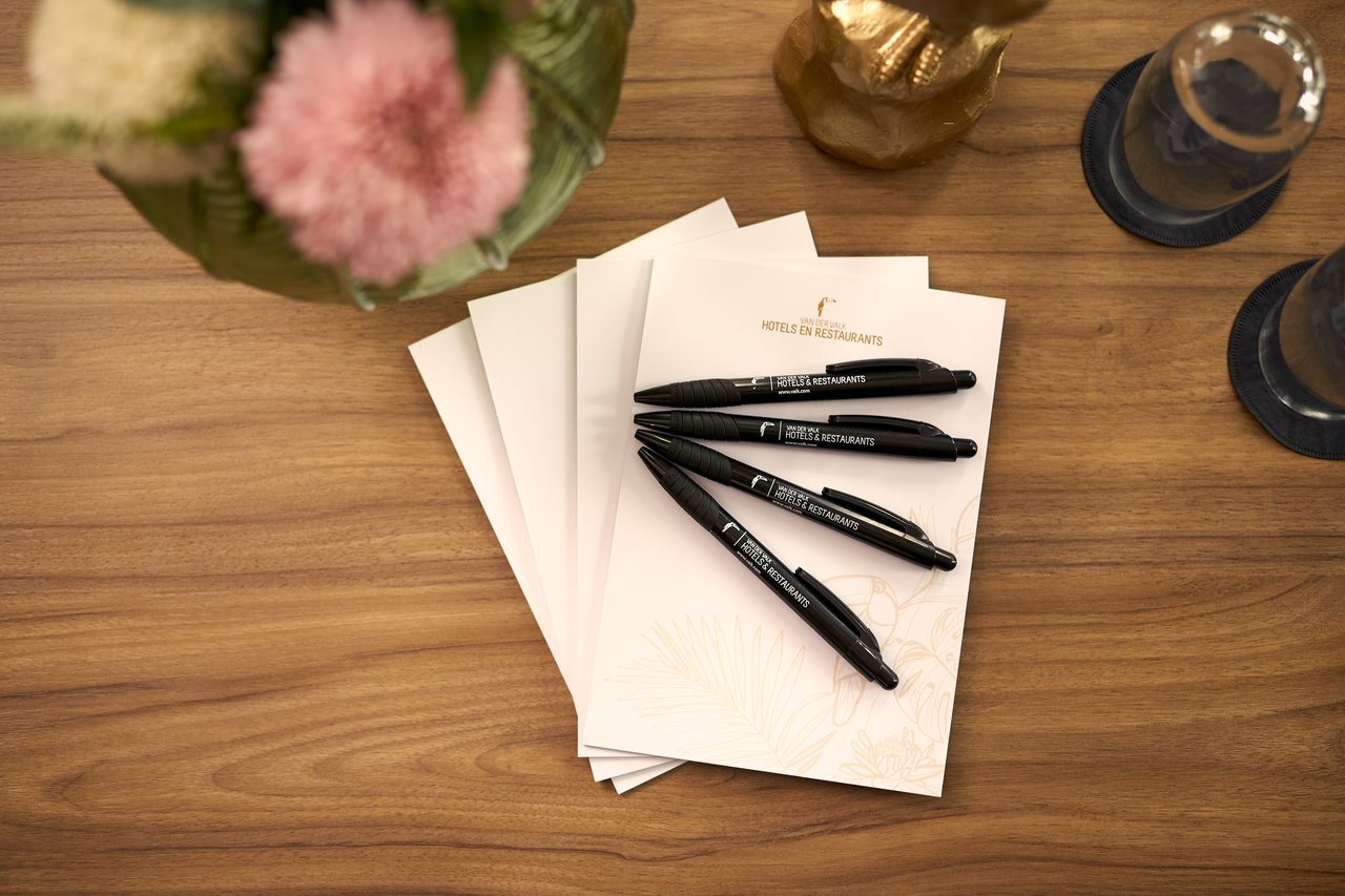 Detail van vergadertafel in zaal Bloemenmarkt – Van der Valk Hotel Amsterdam - Amstel