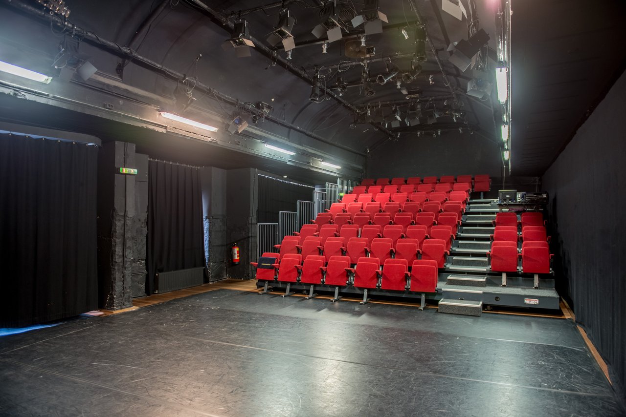 Paradijs Theater 1 (1)-min.jpg