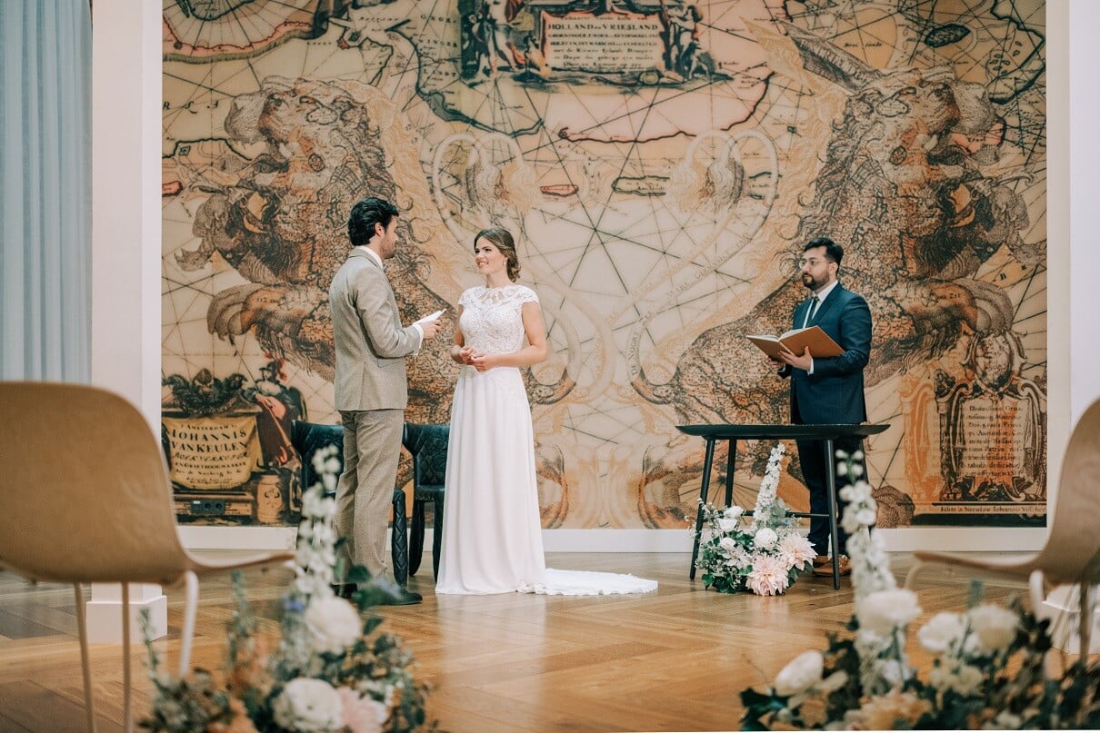 Andaz-Amsterdam-Wedding-The-Atelier-Ceremony-one