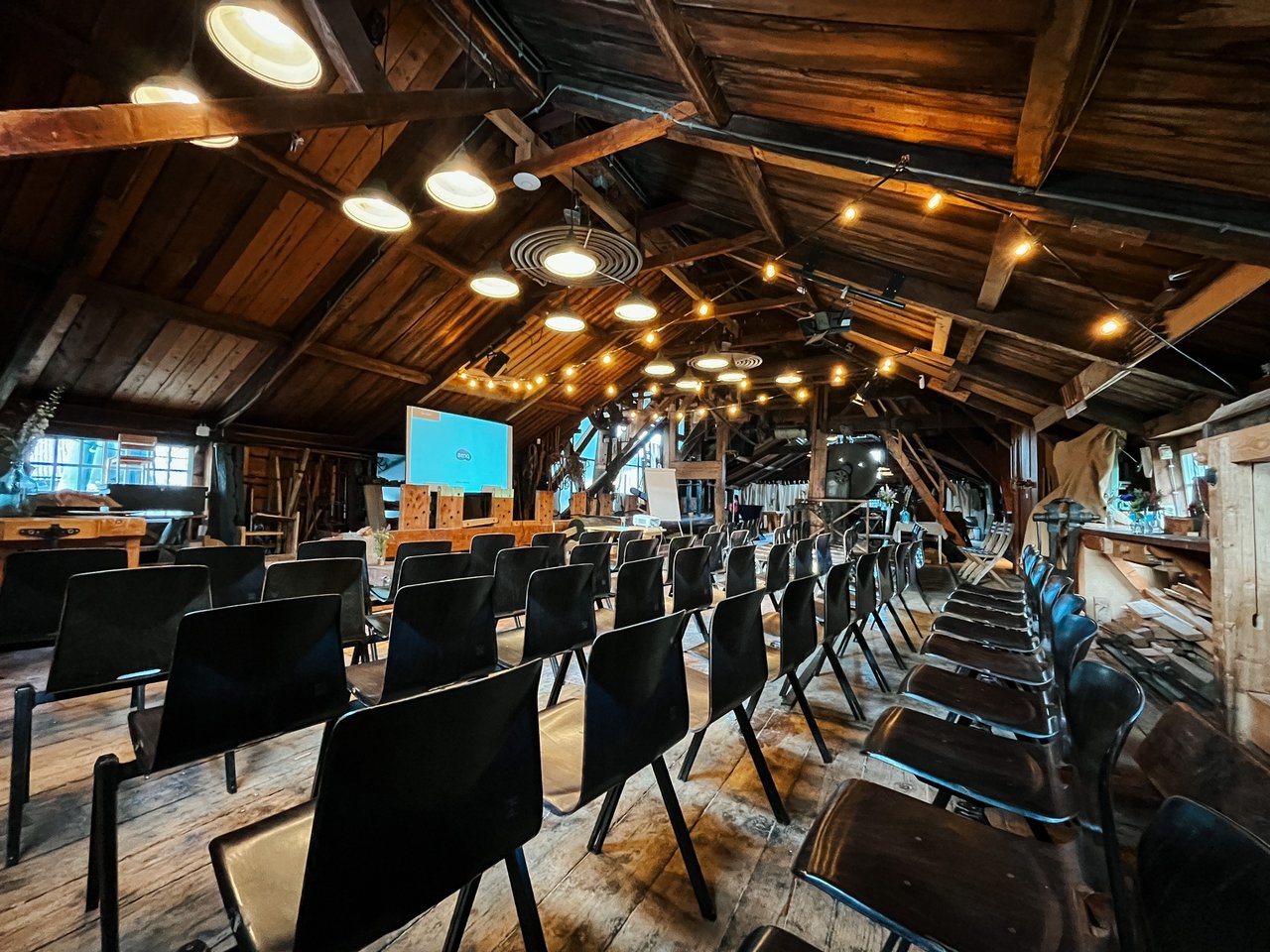Theater 2.jpg